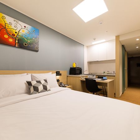 Howard Johnson By Wyndham Incheon Airport Exterior foto