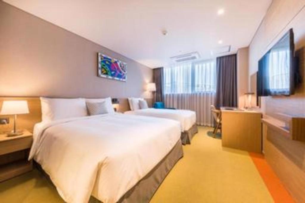 Howard Johnson By Wyndham Incheon Airport Exterior foto