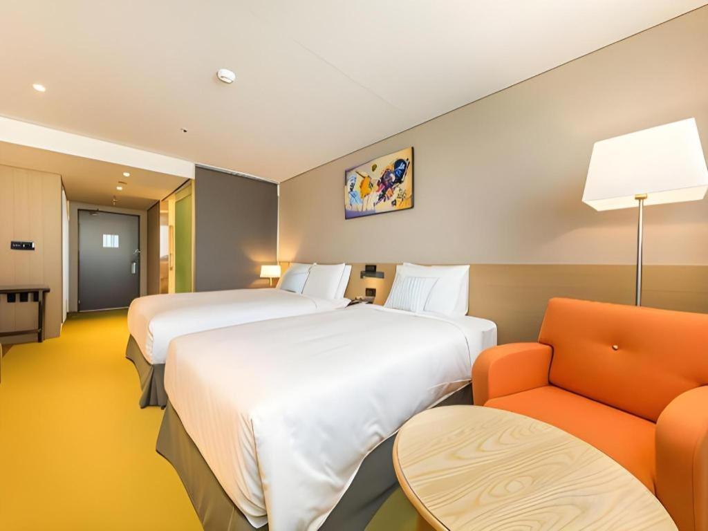 Howard Johnson By Wyndham Incheon Airport Exterior foto