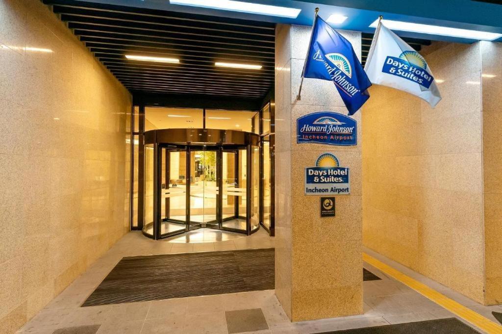 Howard Johnson By Wyndham Incheon Airport Exterior foto